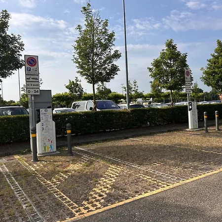 Civico61 アパート パルマ